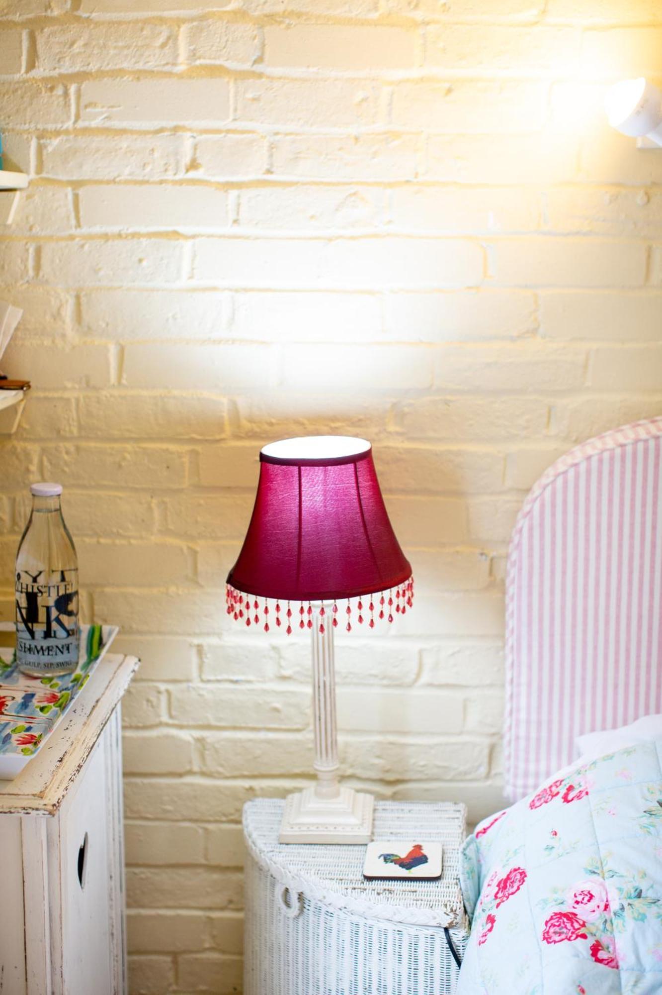 Cosy Cottage Ground Floor Bedroom Ensuite With Private Entrance Chichester Esterno foto